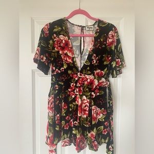 Black floral velvet romper size medium